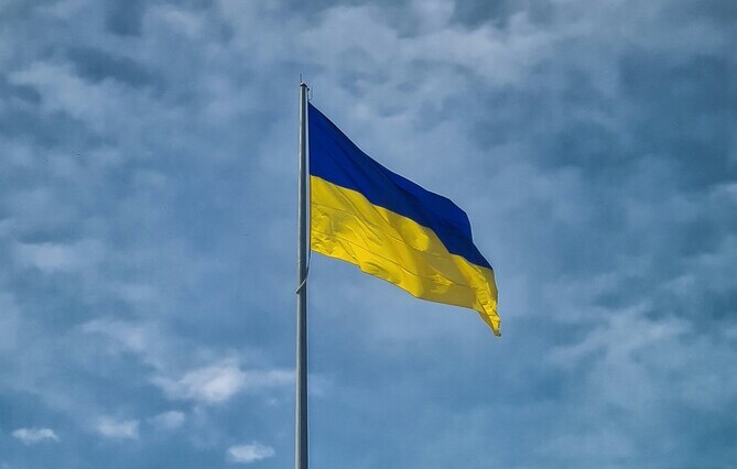 (78) L’hôtel de ville de Saint-Germain-en-Laye doit retirer son drapeau ukrainien, ordonne le tribunal administratif de Versailles